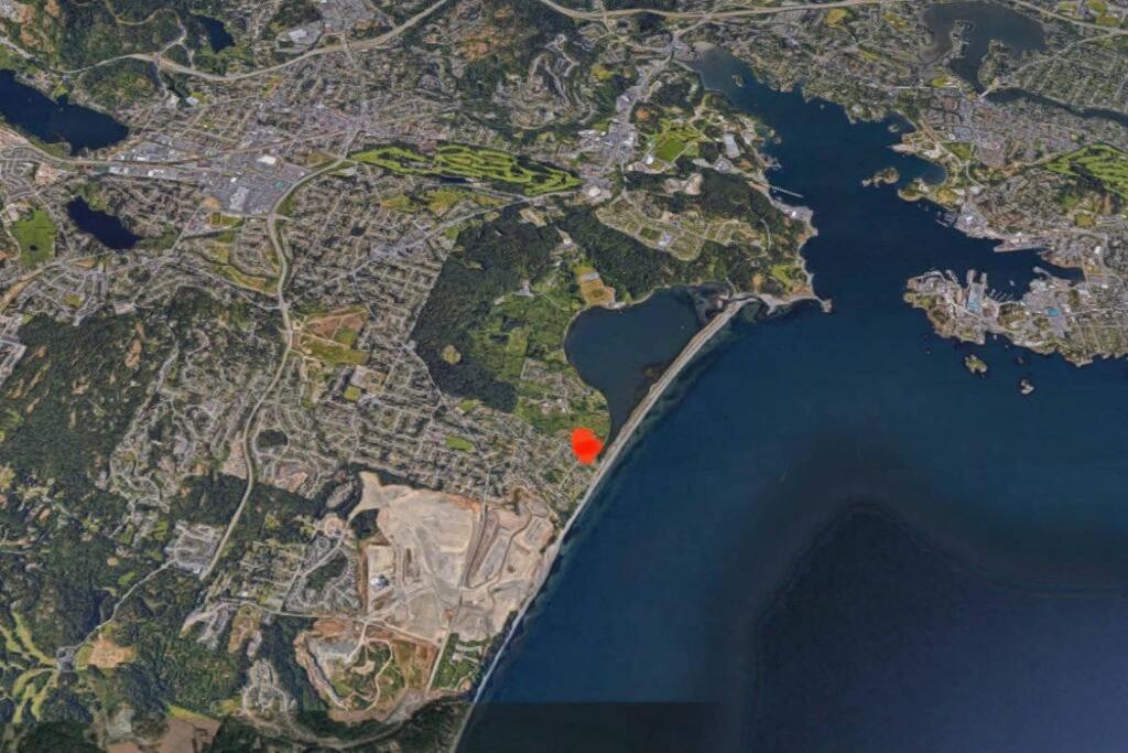 Апартаменты Esquimalt Lagoon Life Виктория Экстерьер фото